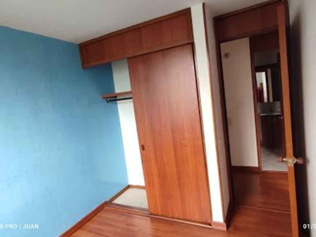 Apartamento de 3 alcobas en venta en Toberin, Bogotá, 61 m² · foto 8 de 19