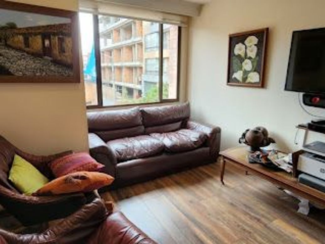 Apartamento de 3 alcobas en venta en San Patricio, Bogotá, 127 m² · foto 2 de 8