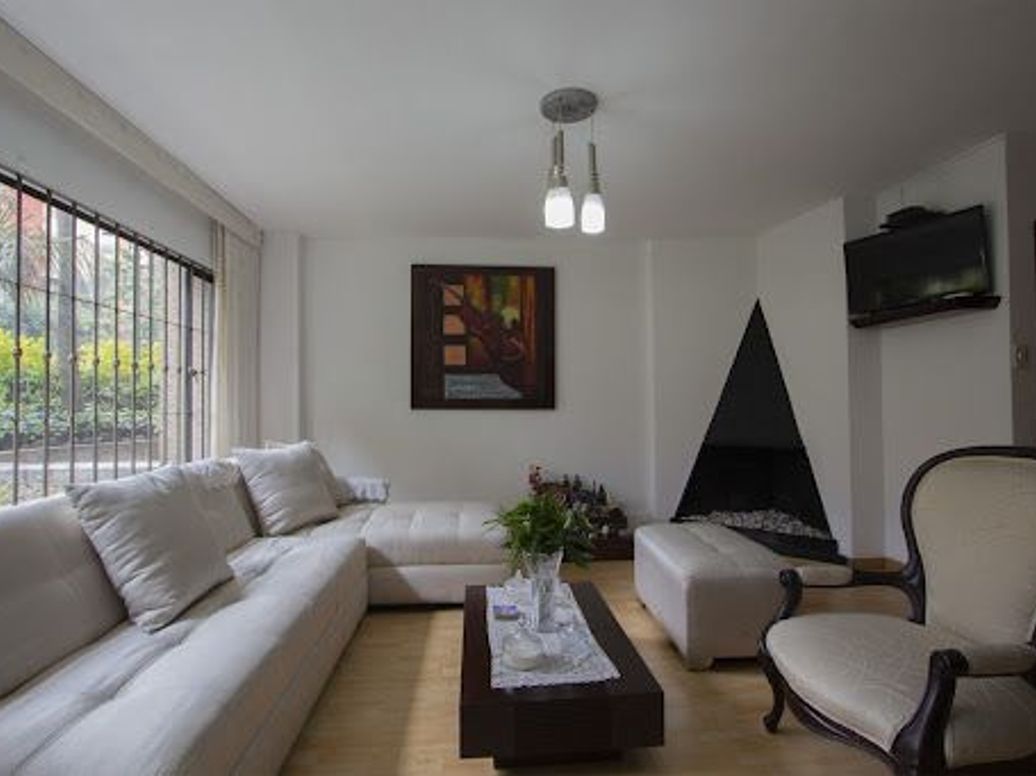 Apartamento de 3 alcobas en venta en El Nogal, Bogotá, 135 m² · foto 4 de 18