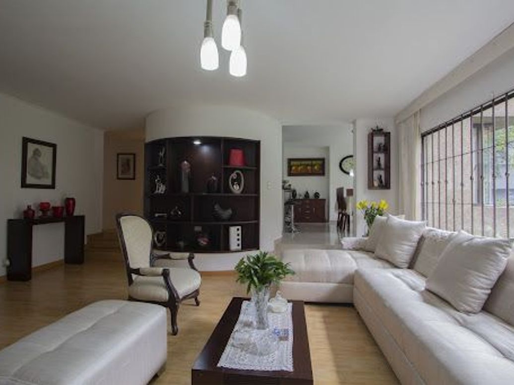 Apartamento de 3 alcobas en venta en El Nogal, Bogotá, 135 m² · foto 5 de 18