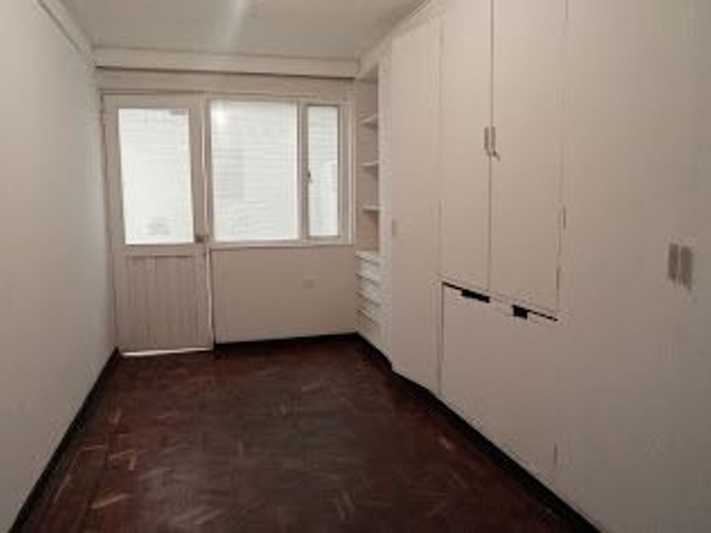 Casa de 6 alcobas en venta en Teusaquillo, Bogotá, 560 m² · foto 9 de 17