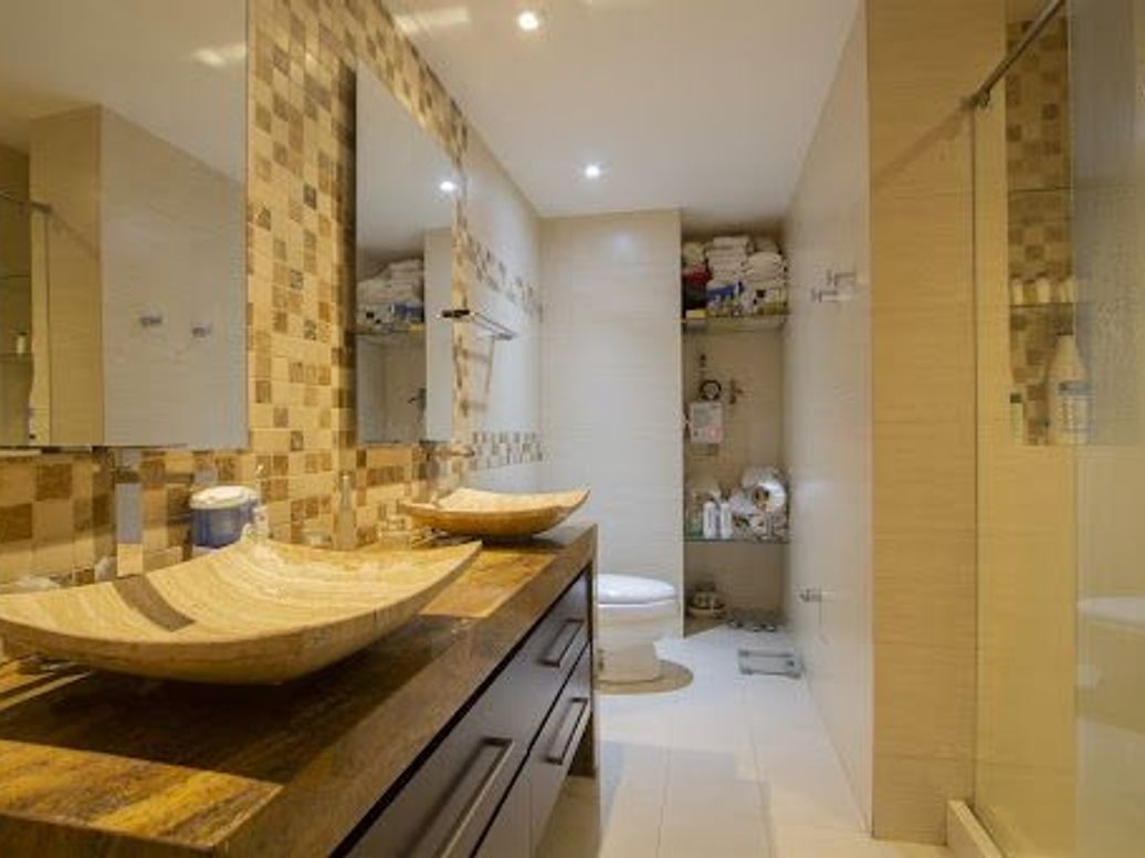 Apartamento de 2 alcobas en venta en Chico, Bogotá, 221 m² · foto 18 de 20