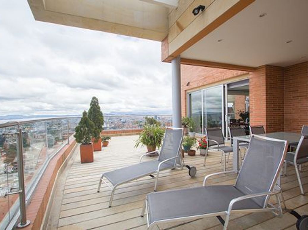 Apartamento de 4 alcobas en venta en Los Rosales, Bogotá, 640 m² · foto 10 de 20
