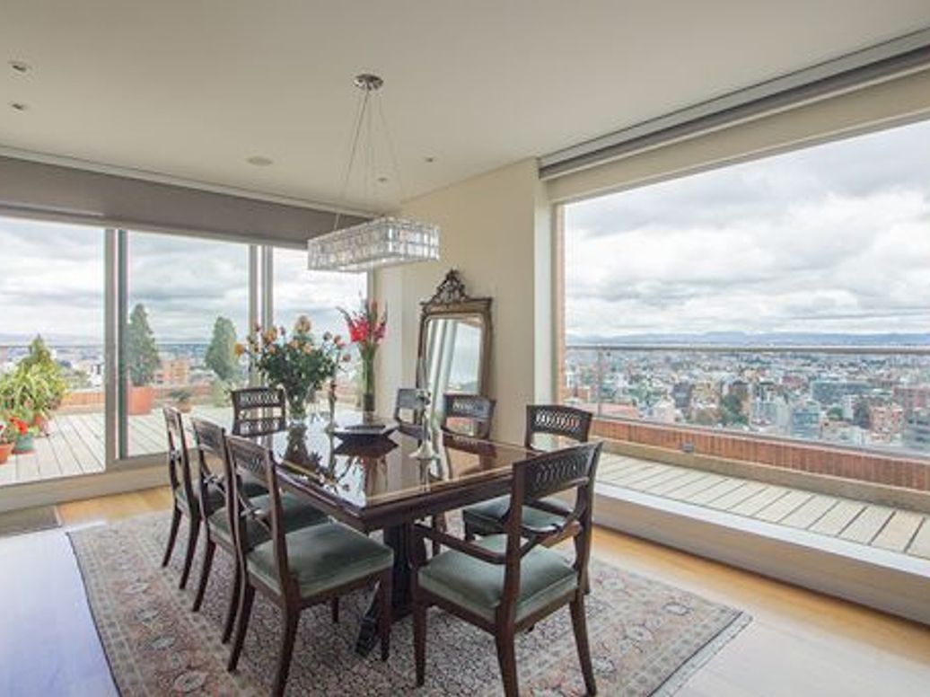 Apartamento de 4 alcobas en venta en Los Rosales, Bogotá, 640 m² · foto 8 de 20