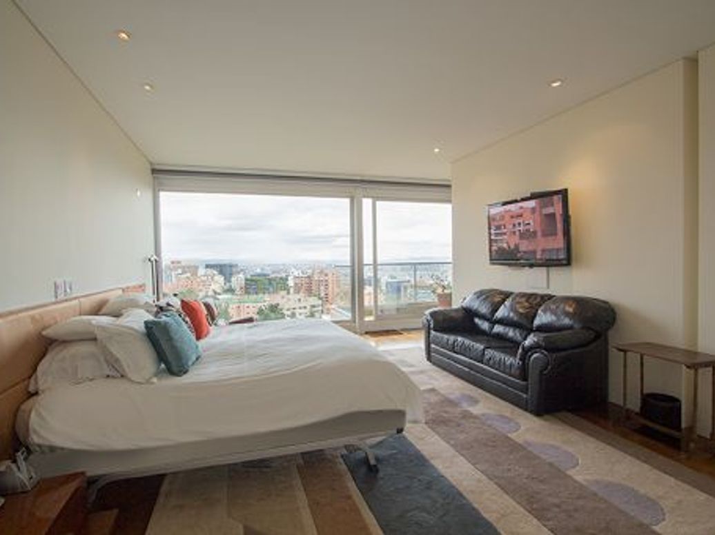Apartamento de 4 alcobas en venta en Los Rosales, Bogotá, 640 m² · foto 16 de 20