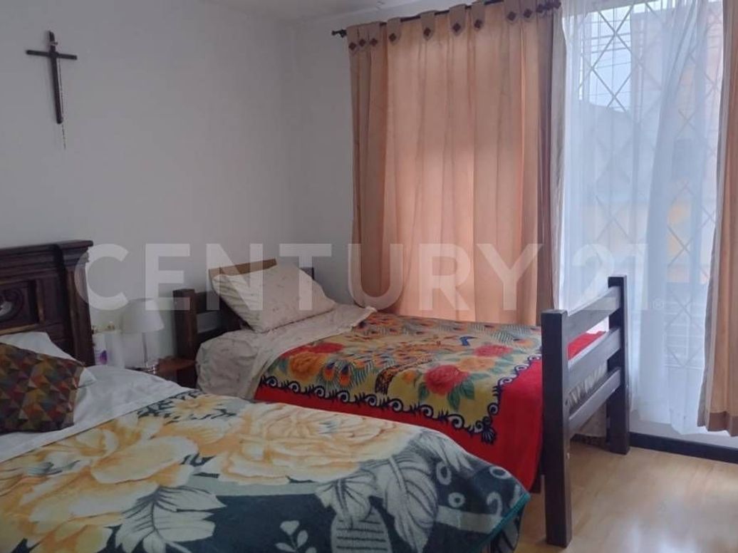 Casa de 3 alcobas en venta en Capellanía, Bogotá, 131 m² · foto 9 de 16