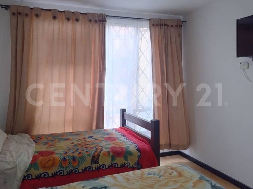 Casa de 3 alcobas en venta en Capellanía, Bogotá, 131 m² · foto 10 de 16