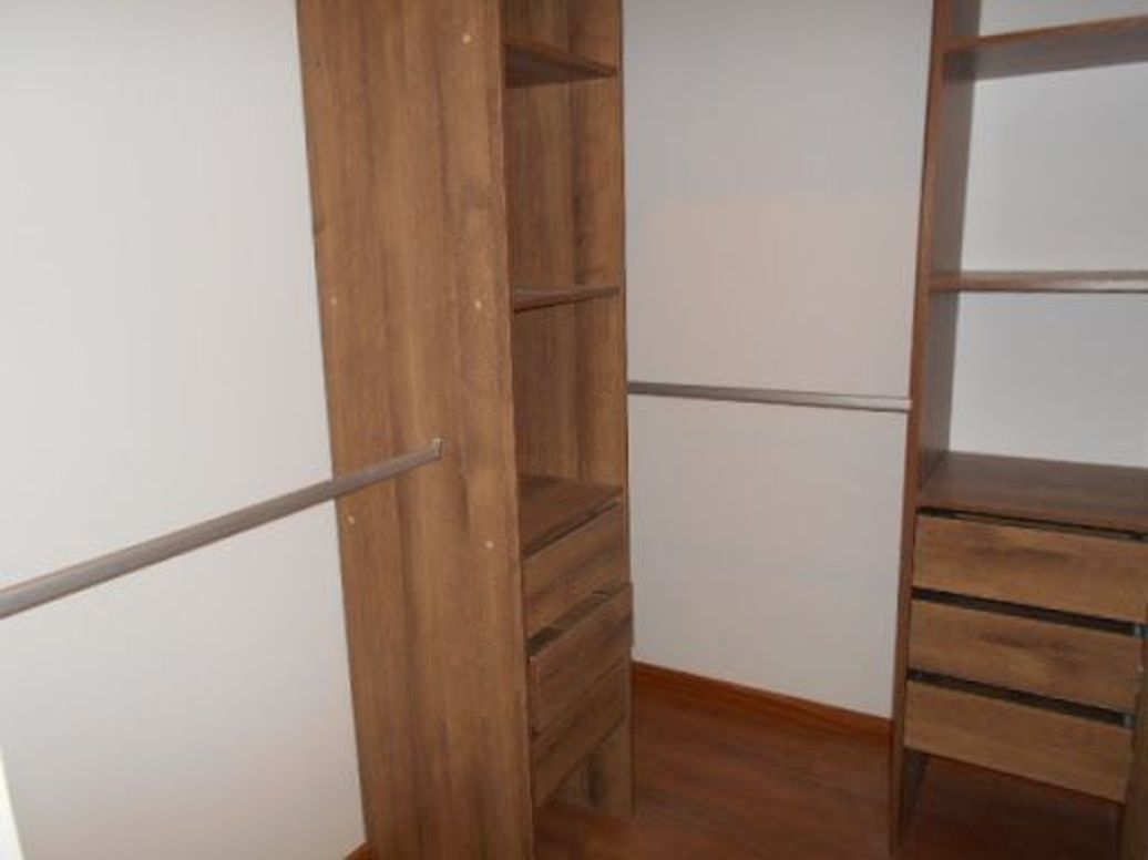 Apartamento de 3 alcobas en venta en Los Rosales, Bogotá, 165 m² · foto 7 de 13