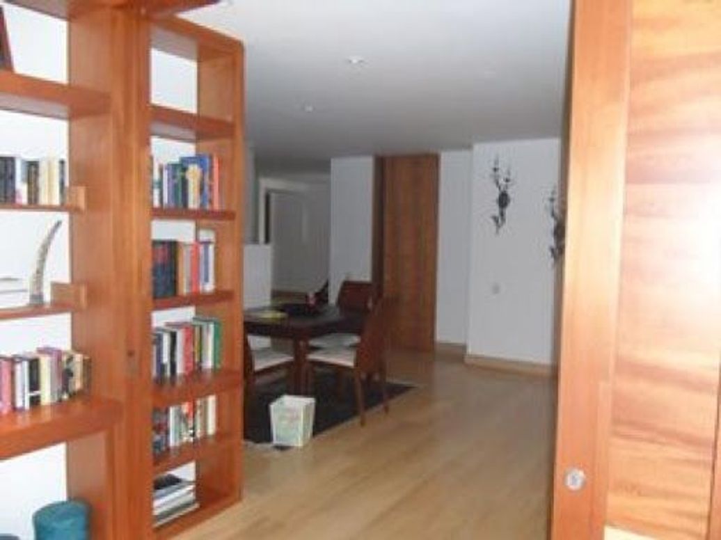 Apartamento de 2 alcobas en venta en Los Rosales, Bogotá, 300 m² · foto 7 de 20