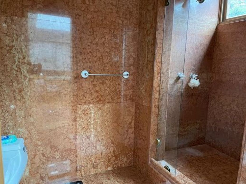 Apartamento de 3 alcobas en venta en Los Rosales, Bogotá, 517 m² · foto 18 de 20