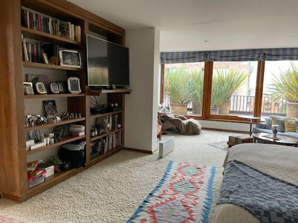 Apartamento de 3 alcobas en venta en Los Rosales, Bogotá, 517 m² · foto 19 de 20