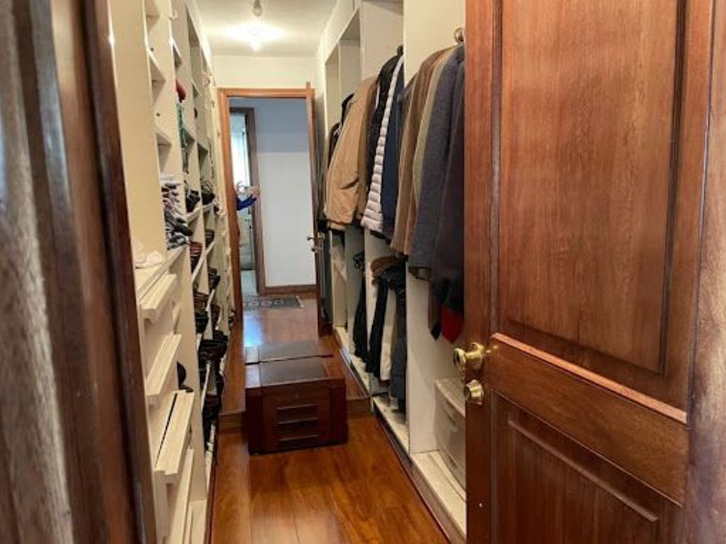 Apartamento de 4 alcobas en venta en Los Rosales, Bogotá, 300 m² · foto 17 de 20