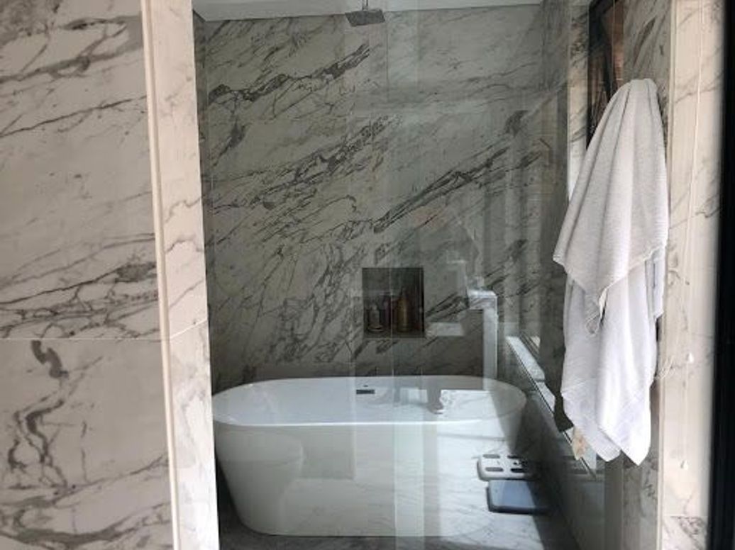 Apartamento de 2 alcobas en venta en Chicó Alto, Bogotá, 301 m² · foto 5 de 13