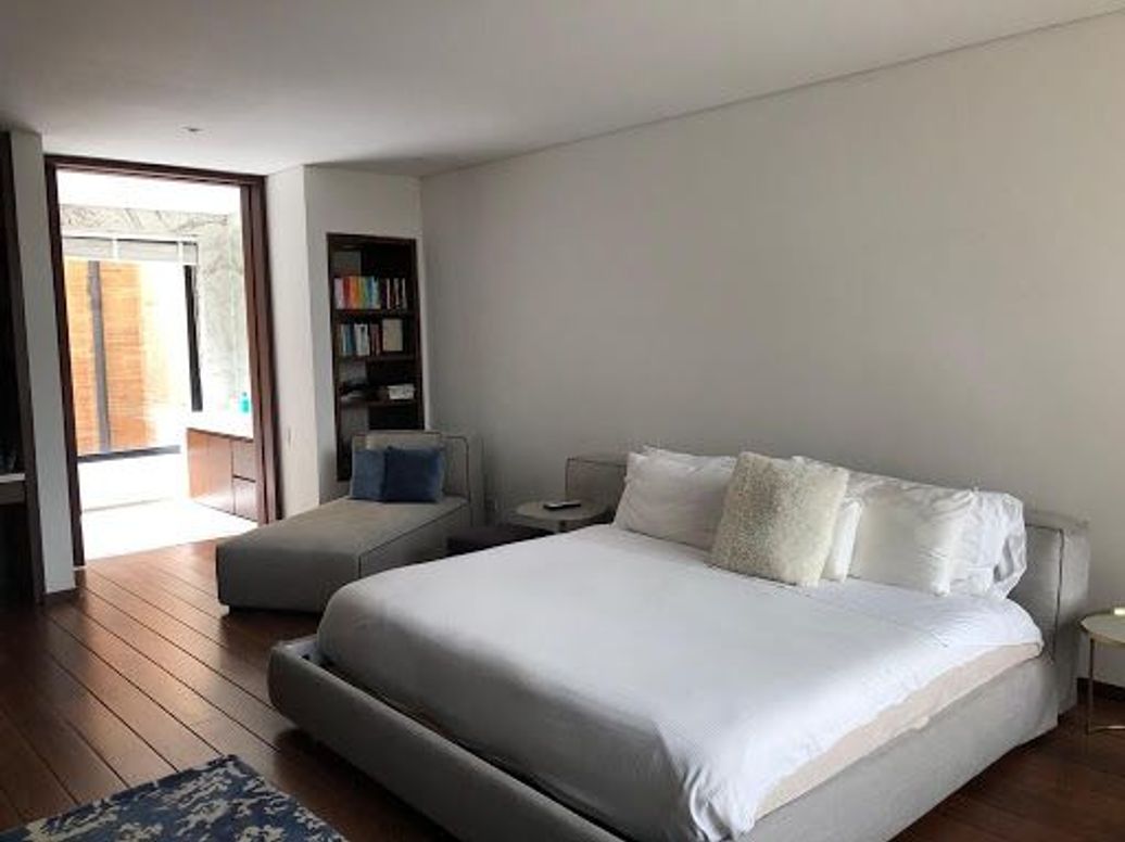 Apartamento de 2 alcobas en venta en Chicó Alto, Bogotá, 301 m² · foto 4 de 13