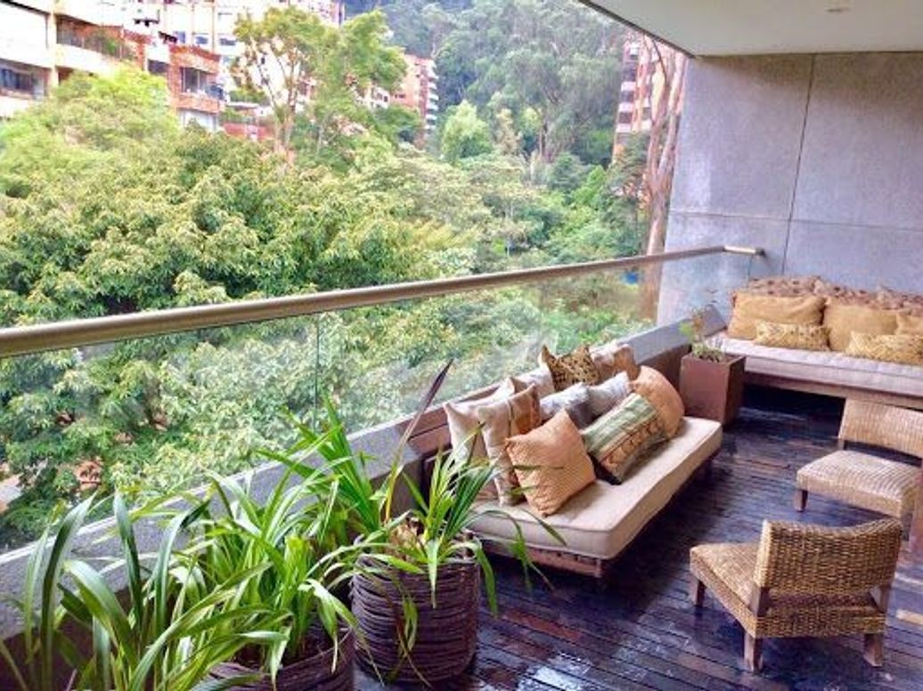 Apartamento de 3 alcobas en venta en Los Rosales, Bogotá, 482 m² · foto 6 de 9
