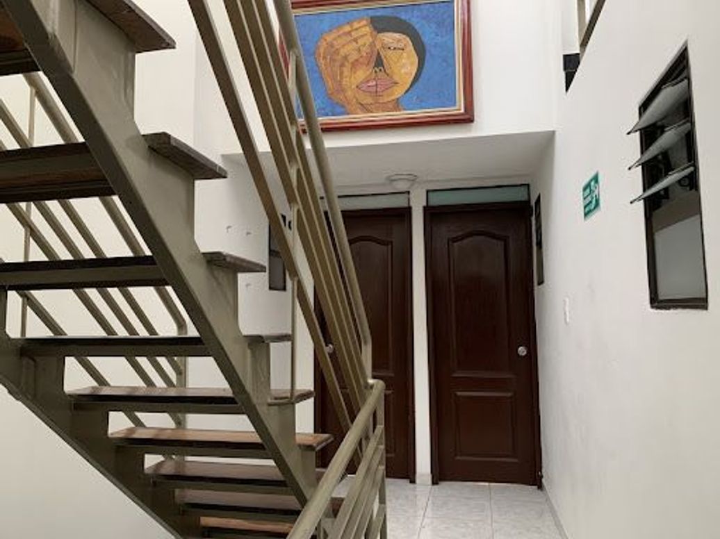 Casa de 17 alcobas en venta en Quinta Paredes, Bogotá, 645 m² · foto 7 de 10