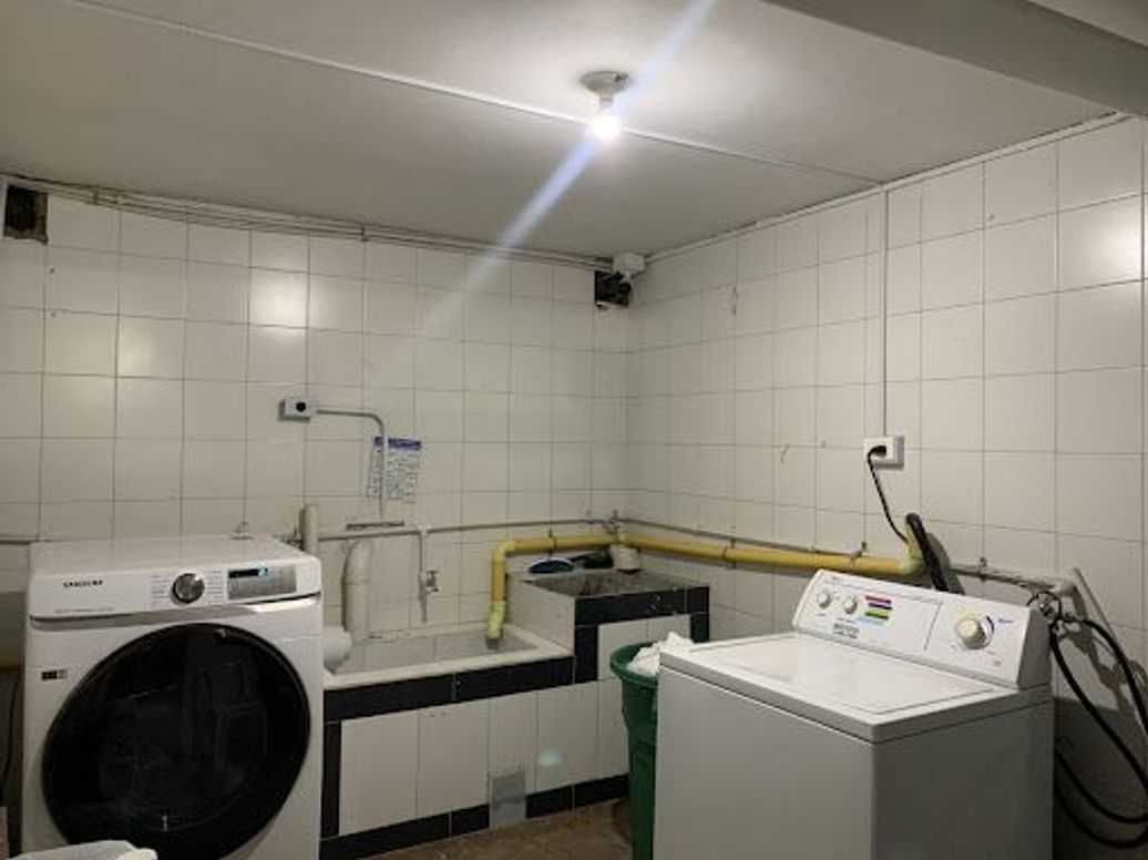 Casa de 17 alcobas en venta en Quinta Paredes, Bogotá, 645 m² · foto 5 de 10