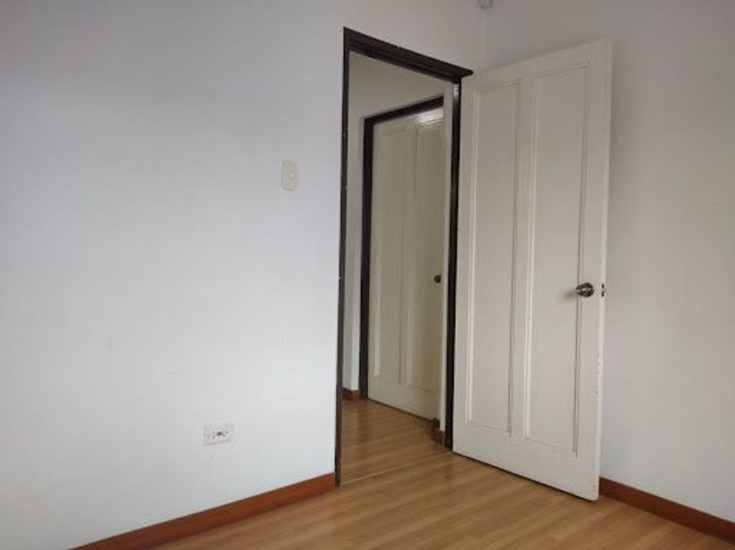 Casa de 1 alcoba en venta en Galerías, Bogotá, 248 m² · foto 8 de 20