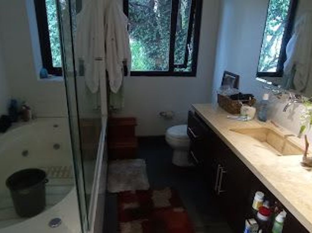 Apartamento de 3 alcobas en venta en El Refugio, Bogotá, 263 m² · foto 14 de 19