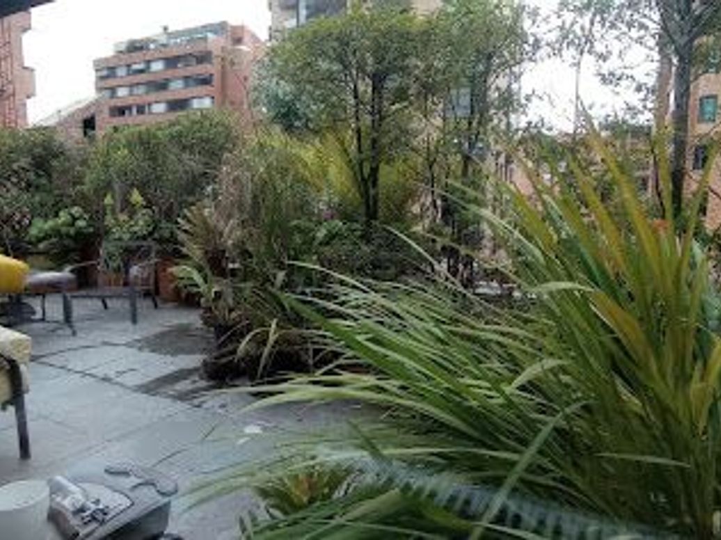 Apartamento de 3 alcobas en venta en El Refugio, Bogotá, 263 m² · foto 17 de 19