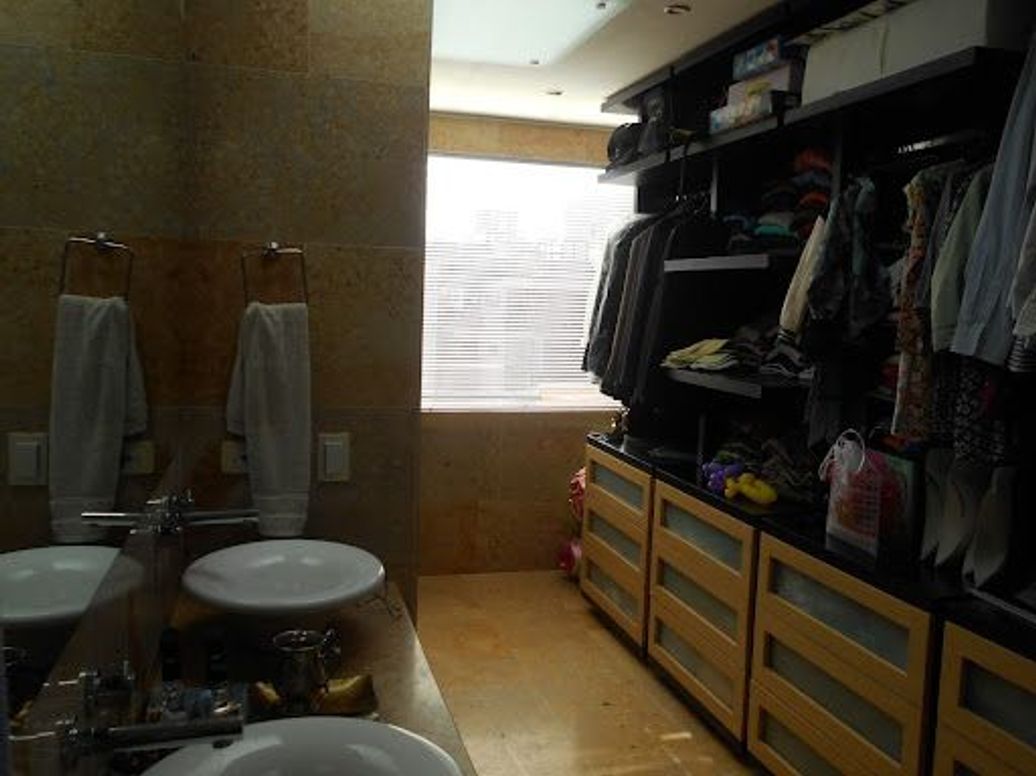 Apartamento de 1 alcoba en venta en Santa Barbara Oriental, Bogotá, 82 m² · foto 9 de 20