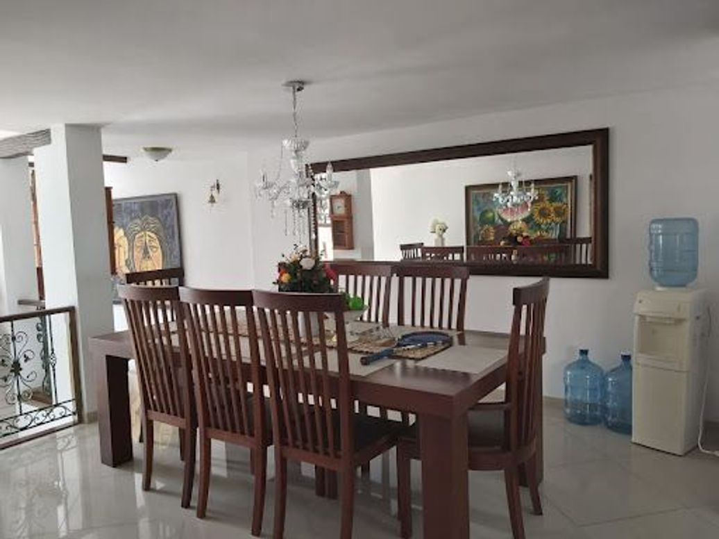 Casa de 3 alcobas en venta en Cerros De Niza, Bogotá, 240 m² · foto 18 de 20