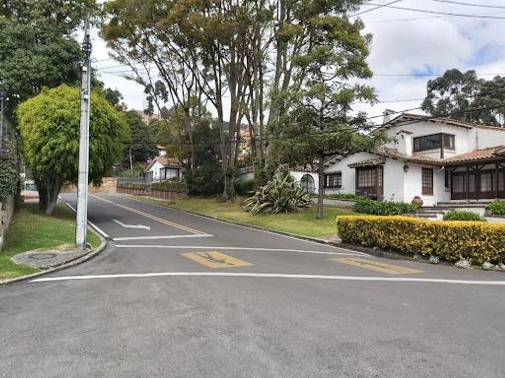 Casa de 3 alcobas en venta en Cerros De Niza, Bogotá, 240 m² · foto 17 de 20