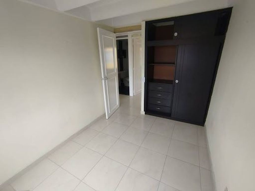 Apartamento de 3 alcobas en venta en Bochica 2, Bogotá, 52 m² · foto 10 de 14