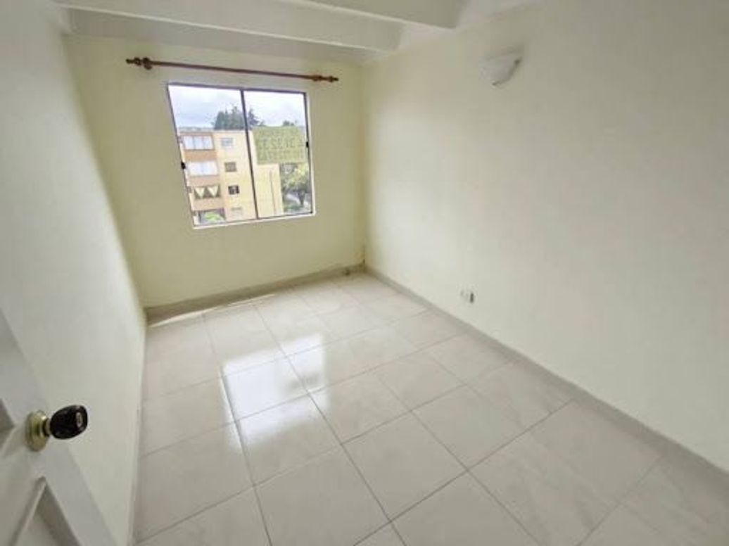 Apartamento de 3 alcobas en venta en Bochica 2, Bogotá, 52 m² · foto 11 de 14