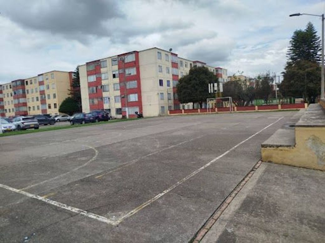 Apartamento de 3 alcobas en venta en Bochica 2, Bogotá, 52 m² · foto 3 de 14