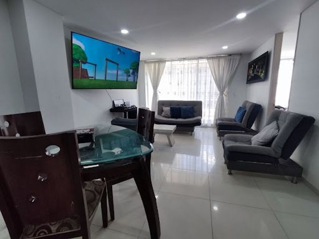 Apartamento de 3 alcobas en venta en San Fernando, Bogotá, 75 m² · foto 3 de 18