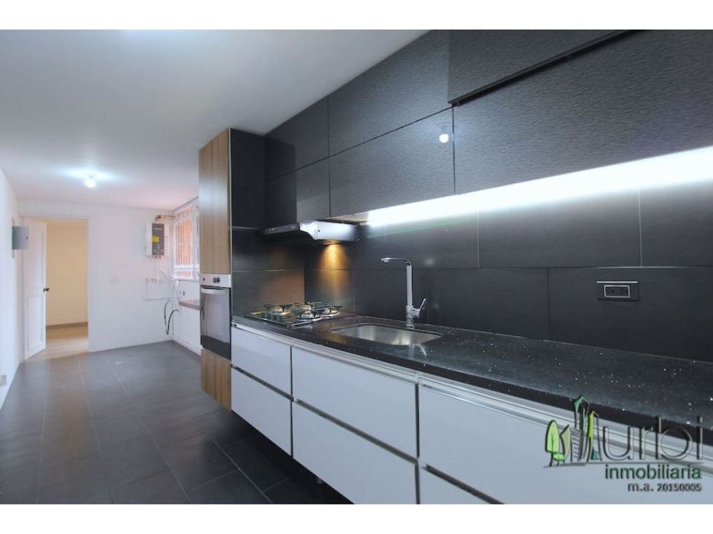 Apartamento de 3 alcobas en venta en El Batán, Bogotá, 130 m² · foto 6 de 19