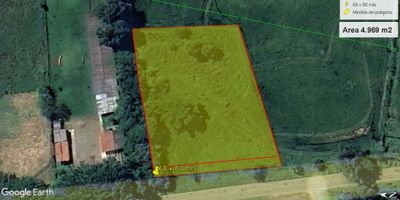 Vendemos lote en Jamundí, despues de la curva de las Piñas, vía al paso de la Bolsa y al lado del Colegio Alejandría. Area 4.969 m2 con acceso a servicios publicos. en la zona hay parcelaciones construidas y en proceso de venta, colegios, transporte publico cercano.
