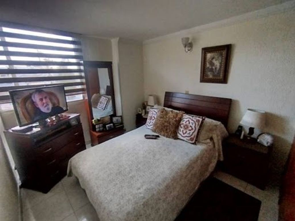 Apartamento de 3 alcobas en venta en Santa Helenita, Bogotá, 49 m² · foto 13 de 16