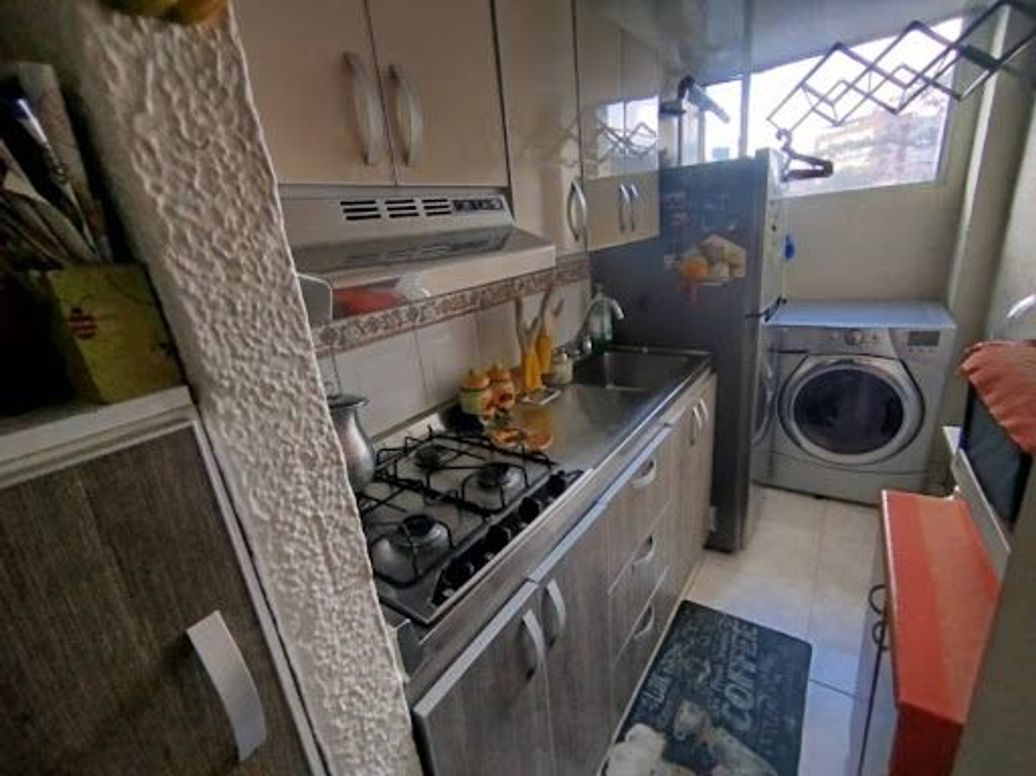 Apartamento de 3 alcobas en venta en Santa Helenita, Bogotá, 49 m² · foto 6 de 16