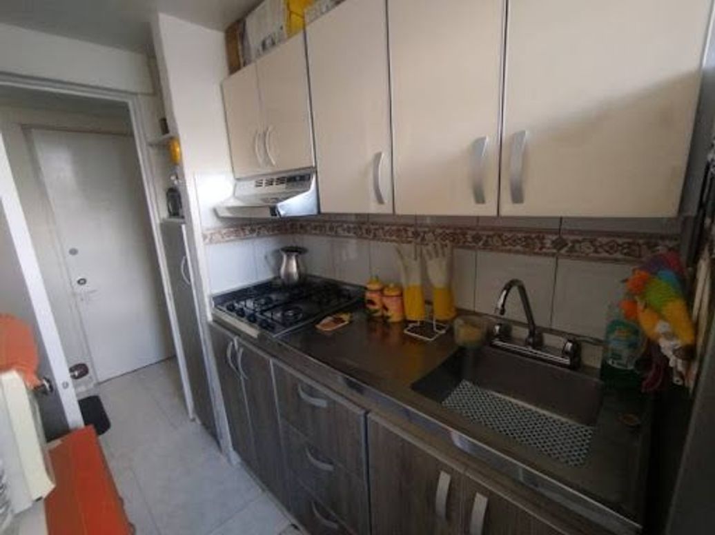 Apartamento de 3 alcobas en venta en Santa Helenita, Bogotá, 49 m² · foto 7 de 16