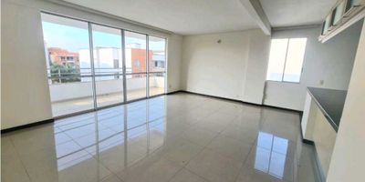 Vendemos apartamento en Condominio Arboleda de Cañas Gordas, sur de Cali, área de 125 m2, más 2 garajes y un deposito, Son 3 habitaciones (Ppal. con baño y vestier) baño de alcobas y social, tiene alcoba de servicio con baño, sala comerdor y balcón. Zonas comunes (Piscina, gimnasio, zona BBQ, juegos infantiles  y senderos, vigilancia privada 24 horas)
