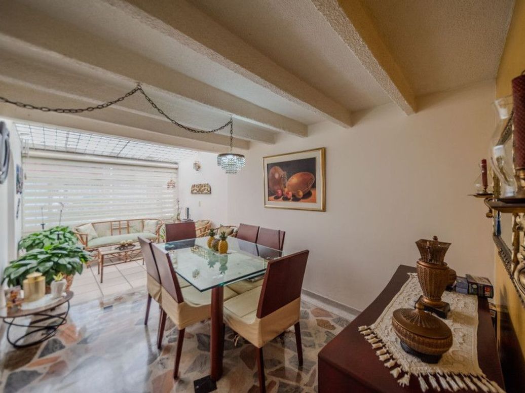 Casa de 4 alcobas en venta en Las Orquideas, Bogotá, 154 m² · foto 4 de 20