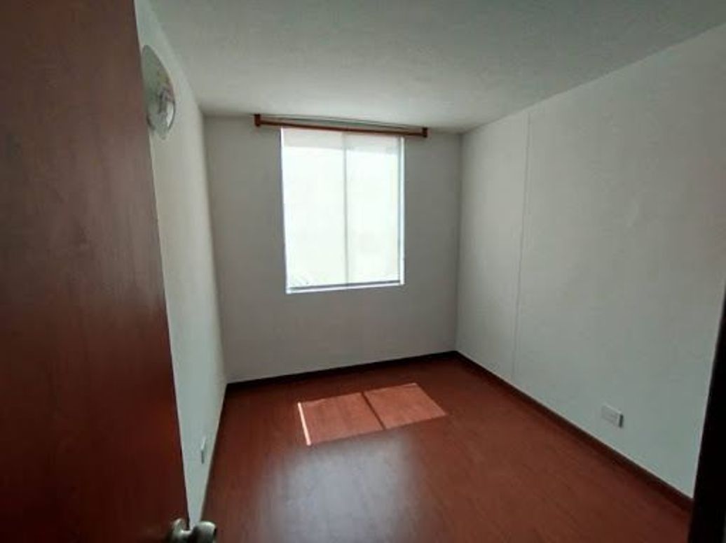 Apartamento de 3 alcobas en venta en Villas De Granada, Bogotá, 62 m² · foto 13 de 18