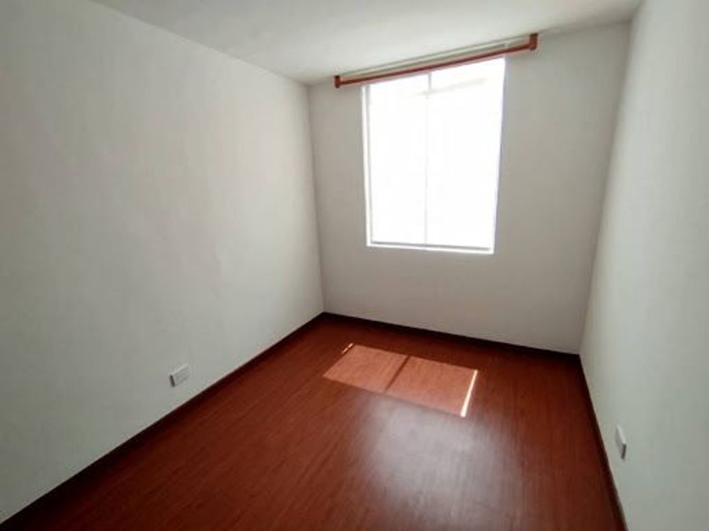 Apartamento de 3 alcobas en venta en Villas De Granada, Bogotá, 62 m² · foto 11 de 18