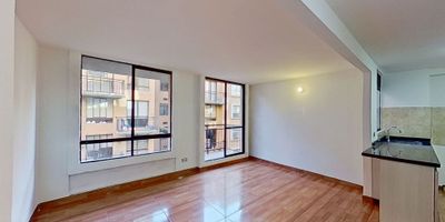 CODIGO:    9505970

DESCRIPCIÓN

Apartamento en venta de 61M², con vista interior, ubicado en un 4to piso (Torre 11 Apto 404), acceso por escaleras, parqueadero comunal.

Consta de 3 habitaciones, 2 baños, sala comedor, cocina integral y zona de lavandería. Tiene piso cerámico en todas sus zonas.

El conjunto cuenta con salón comunal, parque infantil, zonas verdes y vigilancia privada las 24 horas. Cerca a centro comercial Ecoplaza; cerca a almacenes de cadena Tienda D1, Tienda Ara, Surtimax, Éxito; cerca a colegio Institución Educativa La Armonía; cerca a paraderos de transporte intermunicipal y publico; Vías de acceso por la Carrera 17 y Calle 10.
