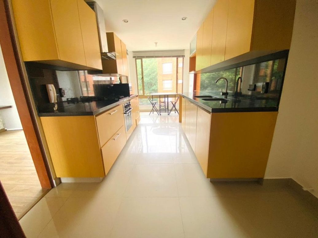 Apartamento de 3 alcobas en arriendo en Suba Naranjos, Bogotá, 224 m² · foto 9 de 20