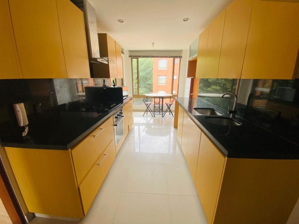 Apartamento de 3 alcobas en arriendo en Suba Naranjos, Bogotá, 224 m² · foto 10 de 20