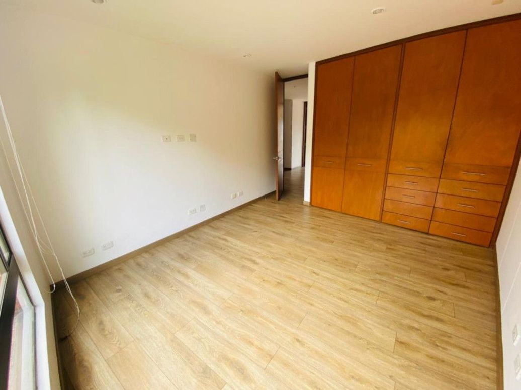 Apartamento de 3 alcobas en arriendo en Suba Naranjos, Bogotá, 224 m² · foto 16 de 20
