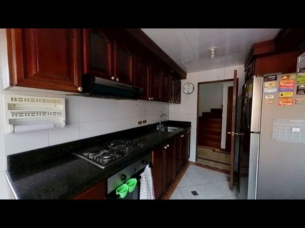 Apartamento de 3 alcobas en venta en San Patricio, Bogotá, 132 m² · foto 3 de 20