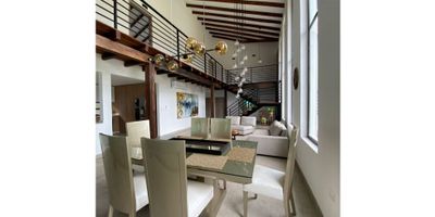 VENTA FINCA ROZO LA ACEQUIA VALLE DEL CAUCA.  Casa principal con bellos diseños arquitectonicos, de dos niveles, con amplia sala comedor, cocina integral, zona de oficios, dos estuidos o star de tv, 7 habitaciones, pisos en porcelanato, amplios ventanales panoramicos, 5 baños, dos apartaestudios para trabajadores o domadores de caballos, piscina privada con ducha, vestier y sanitario, jacuzzi, 20 pesebreras, torno, pita sonora, cuarto de guarda operos de los caballos, otro para concentrado y heno, cuarto donde se pica el pasto y otro y una pica pasto, casa para mayordomo con tres cuartos,  pergola con sonido y luces de discoteca, zona de asados, 8 potreros pequeños, agua potable y de pozo. Se reciben permutas dependiendo. Llamanos. 
