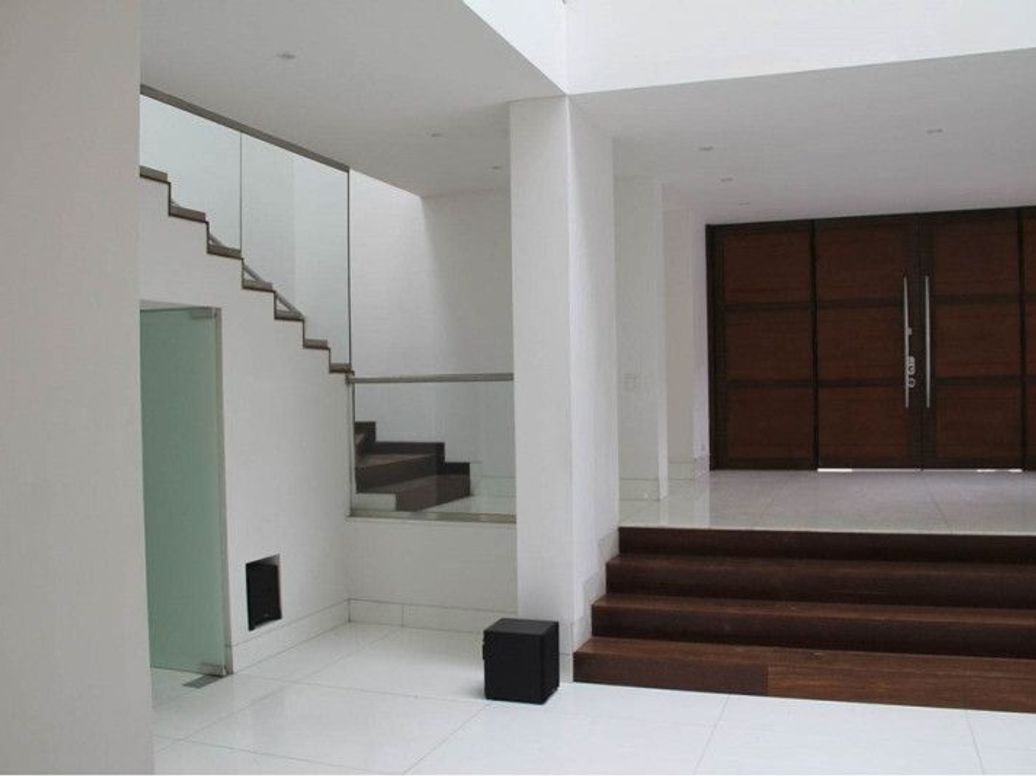 Casa de 4 alcobas en venta en El Seminario, Bogotá, 830 m² · foto 2 de 18
