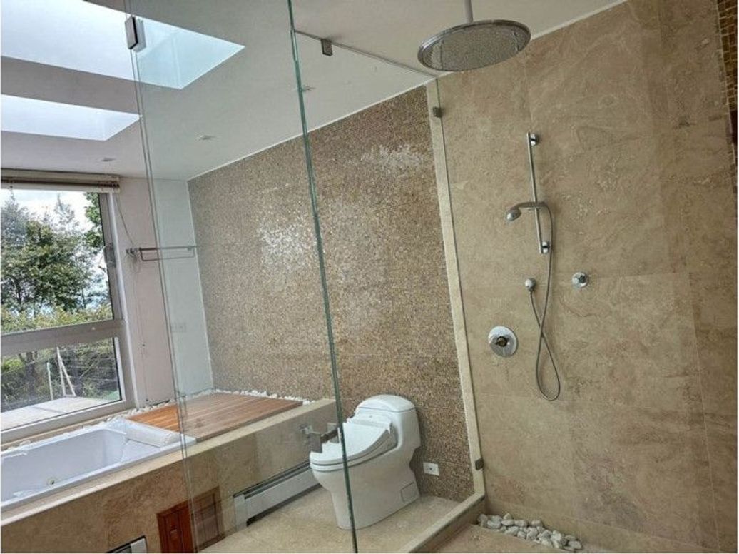 Casa de 4 alcobas en venta en El Seminario, Bogotá, 830 m² · foto 16 de 18