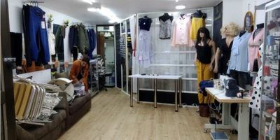 ¡Local en Arriendo en Av. Paralela, Manizales! ?✨

Este práctico local es ideal para emprender tu negocio en una de las zonas más transitadas de la ciudad. Con un espacio funcional y servicios independientes, se adapta a múltiples usos comerciales.

? Características y Comodidades: Cuenta con un área de aproximadamente 36.31 m², baño privado, piso en cerámica y un cuarto para depósito, ideal para almacenamiento.

? Servicios Independientes: Dispone de acometidas de agua y energía independientes. No cuenta con gas y no está disponible para negocios de licor.

? Ubicación Estratégica: Situado en la Av. Paralela, una zona de alta visibilidad y fácil acceso.

¡No dejes pasar esta oportunidad! Contáctanos para más información o para programar una visita.
