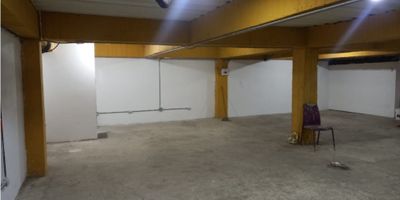 Se alquila bodega en el sector de Villamaria, cerca a bomberos. Cerca a zona deportiva,comercial y residencial del municipio. Cuenta con 1 baño. 
